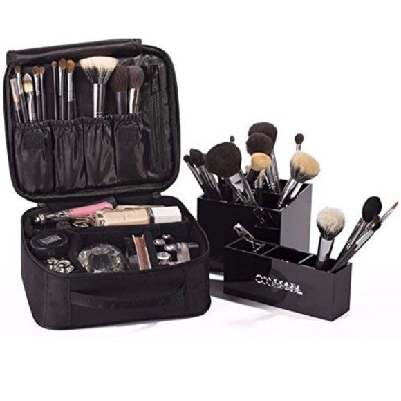 Makeup Bag W/ Brush Inserts & Adjustable Dividers - Picture 2 of 7